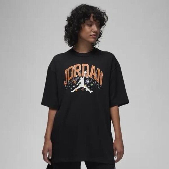 NWT Jordan Women's Short Sleeve Graphic T-Shirt MEDIUM Oversized Fit FQ1325-010 - Picture 1 of 12